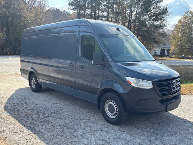 2019 Mercedes-Benz Sprinter Crew Van Base's photo