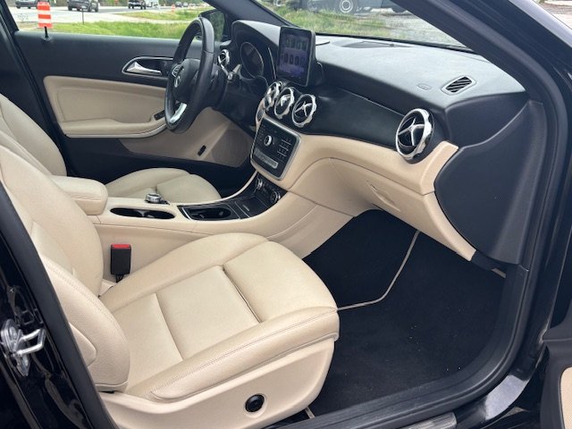 2019 Mercedes-Benz GLA-Class GLA250 - Photo 10
