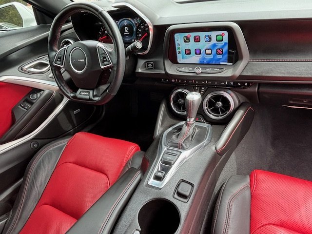 2017 Chevrolet Camaro 2LT - Photo 10